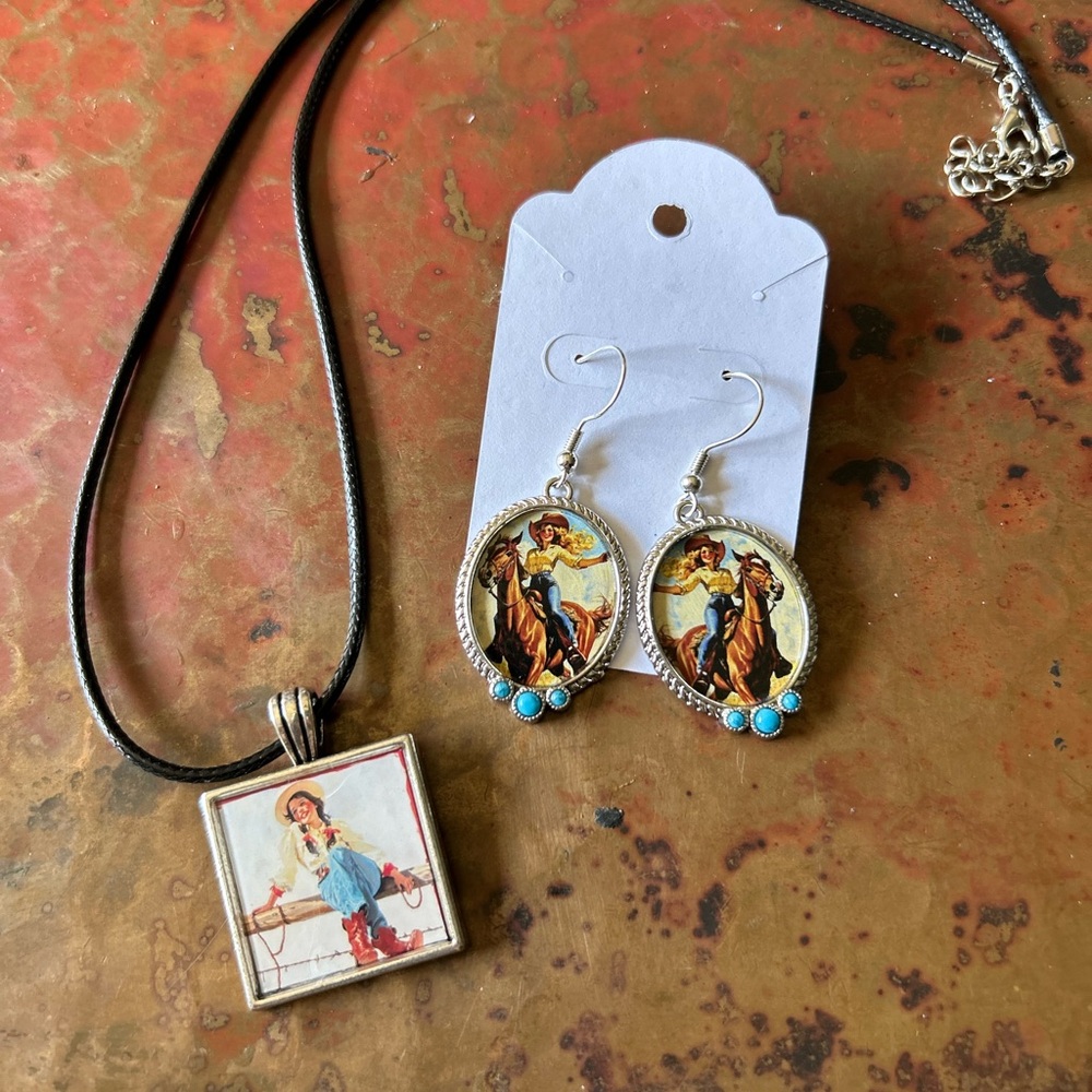 Artistic Pendant Necklace and Earring Set